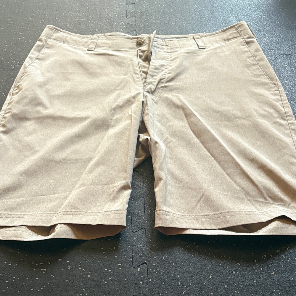 Hogan Men's Classic Tan Flat Front Shorts